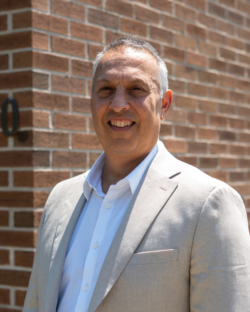 Portrait of Tom Roskin